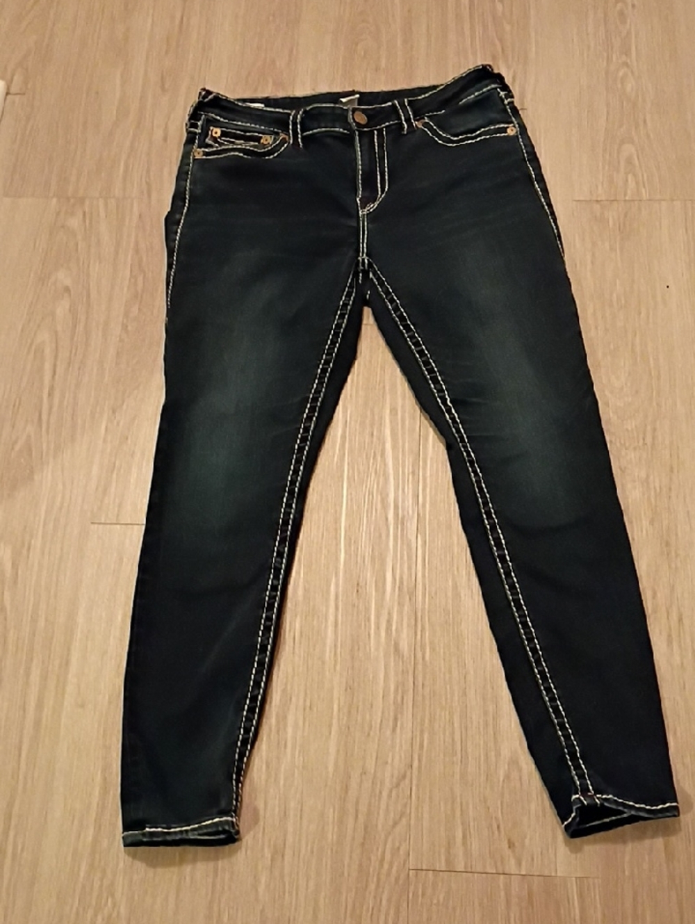 True Religion Women's Skinny Jeans in Dark Indigo with Cream Stitching